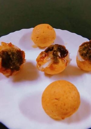 A picture of Ram ladoo in Appe pan.