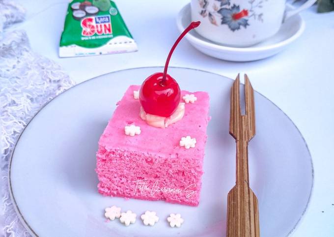 Ini dia! Resep membuat Bolu Santan Strawberry (bolu kukus 1 telur)  sesuai selera