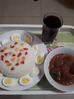 A picture of Rice and Stew.