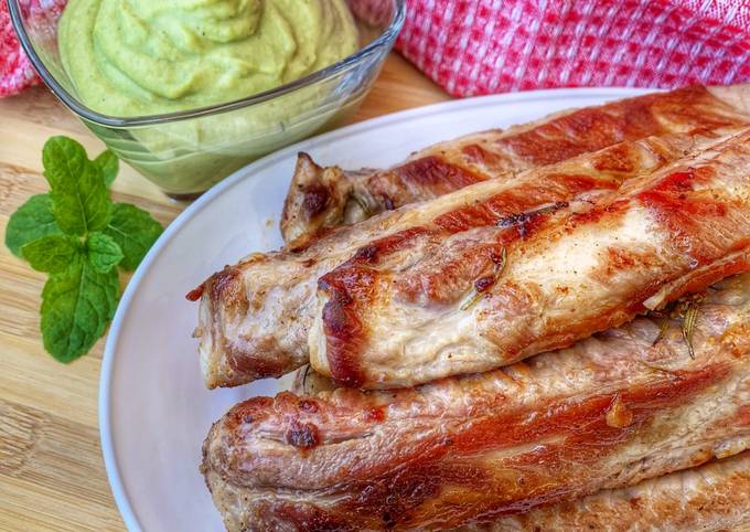 Il modo più semplice a Preparare Fatto in casa Costine di maiale con crema di fave e Parmigiano