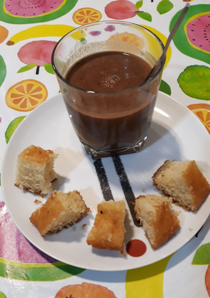 Una foto de Chocolate con Bebida vegetel de avena, s. de amapola y jengibre