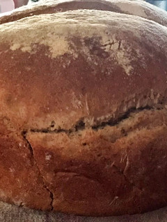 Una foto de Pan con masa madre y paté fermentée
