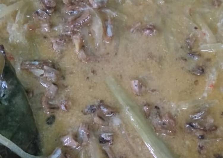 Proses memasak Sayur santan pepaya muda tabur teri yang simpel