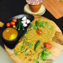 A picture of Masala Bajra/Pearl Millets Roti/Chapatis.