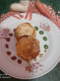 A picture of Bread Peanut tikki with peanut butter.