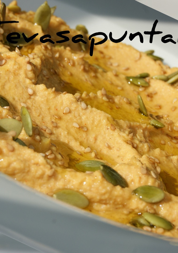 Una foto de Hummus de calabaza