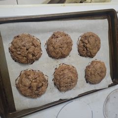 A picture of Tom's Cookies.