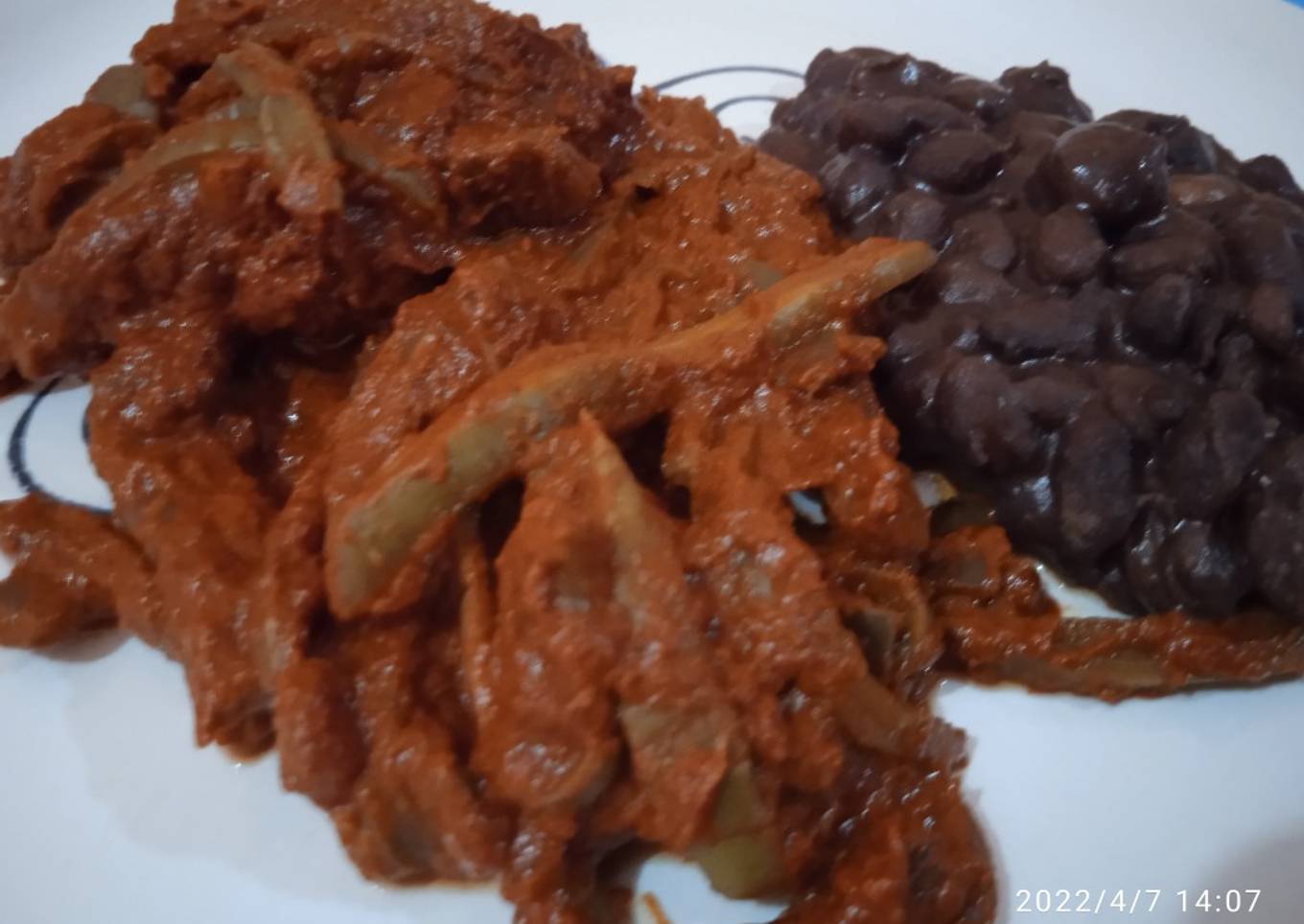 Nopalitos con adobo al pastor