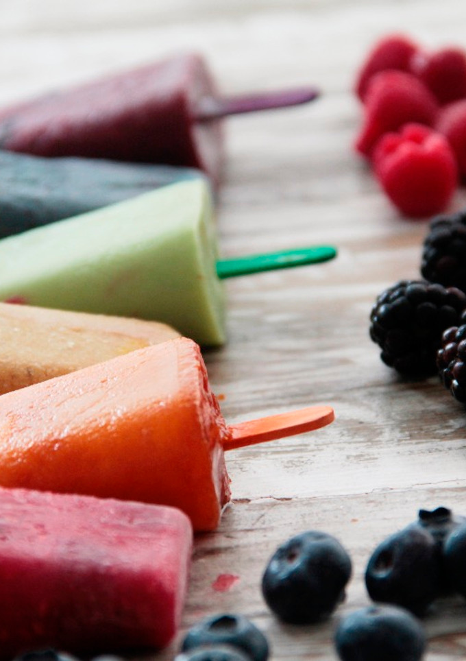 Una foto de Polos arco iris de fruta natural sin azúcar