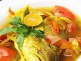 Soup kepala ikan kakap Pedas segar