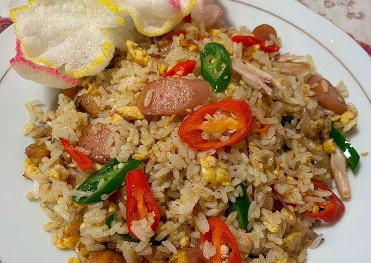 Cara Membuat Nasi Goreng Ayam Pedas Enak Banget
