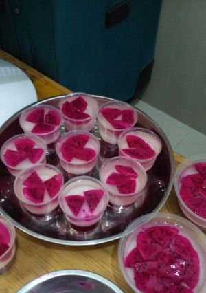 Foto resep Puding lapis susu buah naga