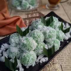 A picture of Klepon.