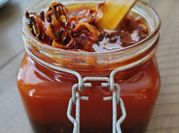 Una foto de salsa de habanero con aceite