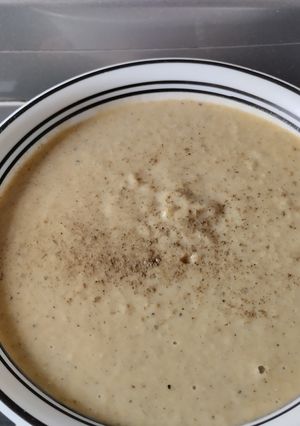 Una foto de Dip🥙 de berenjena y cebolla tatemada🍆🌰🌯