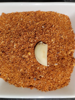 ஸ்பைசி பூண்டு பொடி (Andhra vellulli karam podi recipe in tamil) செய்முறை முக்கிய புகைப்படம்
