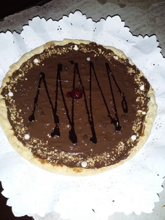 Una foto de Tarta toffi 😋😋 una gloria en tu mesa 😋