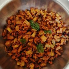 A picture of Raw banana curry.