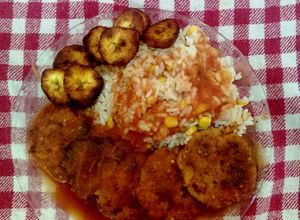 Una foto de Tortitas de carne entomatadas