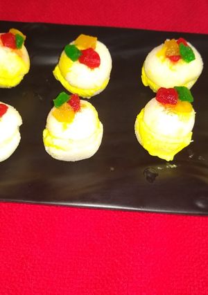 A picture of Malai chamcham.