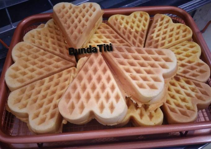 Langkah Mudah untuk Membuat 693.Waffle Keju Lembut Anti Gagal