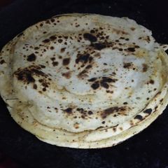 A picture of Lachha paratha.