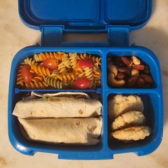 A picture of Tuna Veggie Roll-Up Lunch with Pasta.