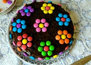 Popular Cuisine Eggless Gems Chocolate Cake Practical Delicious