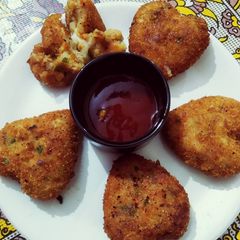 A picture of Veggi malai cheese cutlet.