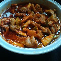 A picture of Jackfruit and mango pickle.