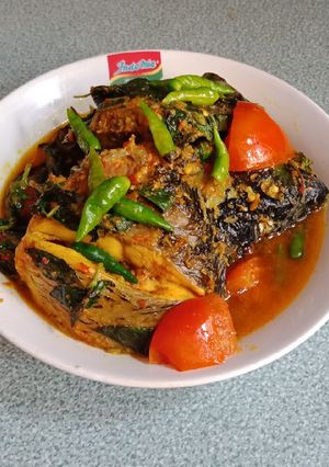 Foto resep Ikan mas bumbu kuning pedas