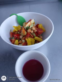 Una foto de Ensalada de Garbanzos