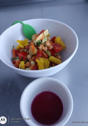 Una foto de Ensalada de Garbanzos