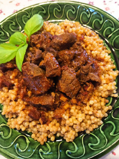 Marhalábszár pörkölt recept fotója