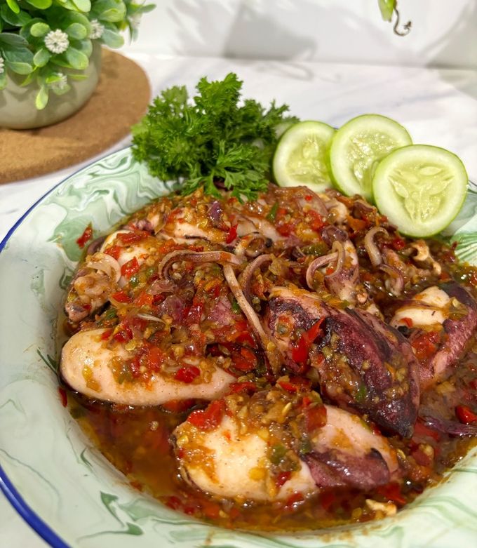 Foto resep Cumi Ikan Laut Pedas Viral ala Meldi
