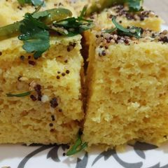 A picture of Perfect Super Sponge nylon dhokla.