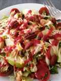Ensalada de manzana, queso y frutos secos