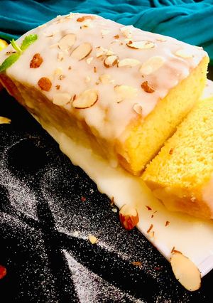 A picture of Lemon cake.