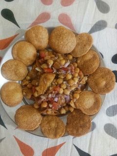 चना पापड़ी चाट (Chana papadi chaat recipe in hindi) रेसिपी मुख्य फोटो
