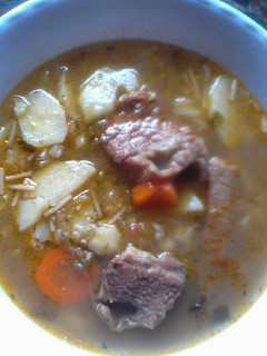 Una foto de Sopa de costilla de res