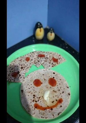 પીઝા રોટી (Pizza Roti Recipe In Gujarati) રેસીપી મુખ્ય ફોટો