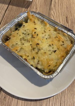 A picture of Baked Potato Casserole with Vegetables and Ground Beef.