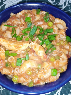 A picture of Vegetable Tomato Chicken Macaroni.
