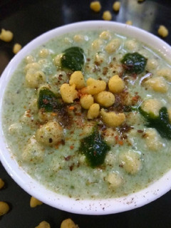 बूंदी वाला बथुआ का रायता (Boondi Bala Bathua ka Raita recipe in hindi) रेसिपी मुख्य फोटो