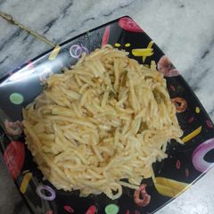 A picture of Spaghetti salad.