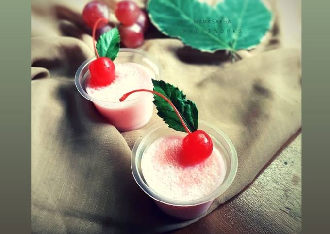 Cara Gampang Menyiapkan Silky puding strawberry, Menggugah Selera