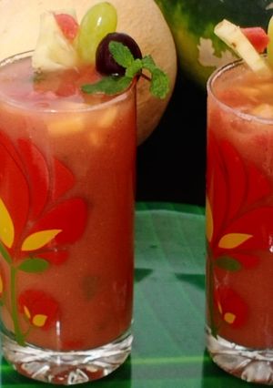 A picture of Mix fruit mint cooler.