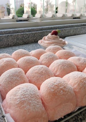 Foto resep Japanese Strawberry pillow bread🍓