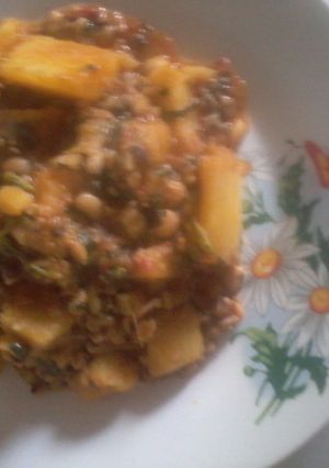 A picture of Beans and Yam porridge.