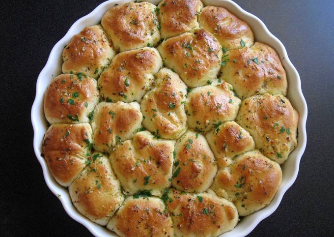 Step-by-Step Guide to Make Quick Pull Apart Garlic Bread
